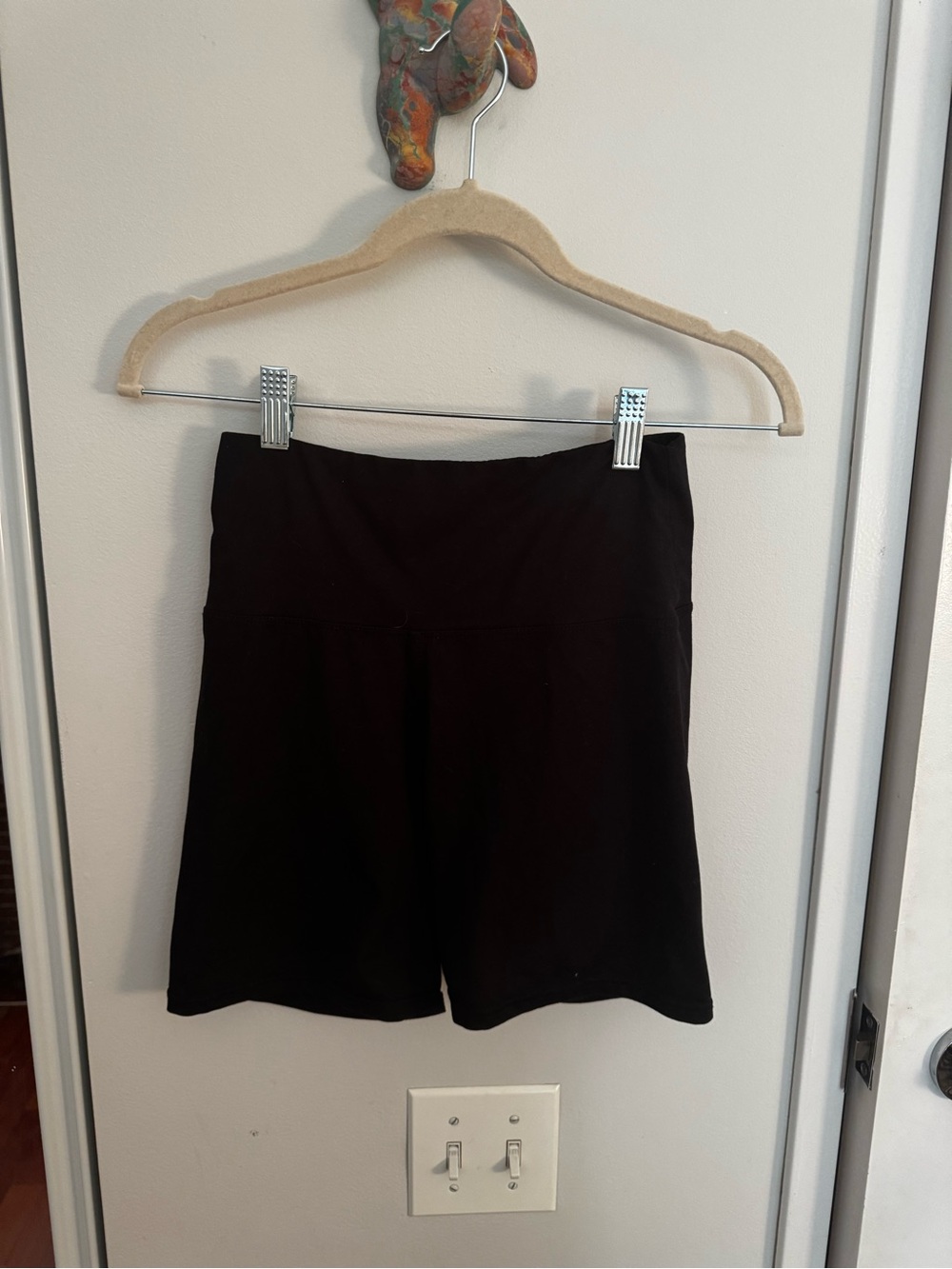 BUNDLE OF 3 biker yoga shorts - mauve, black and navy - Picture 9 of 11
